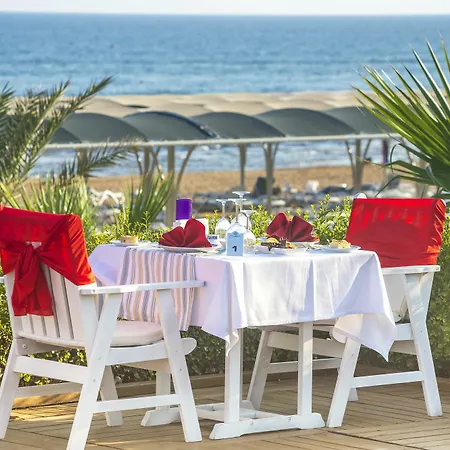 Otel Bella & 5*